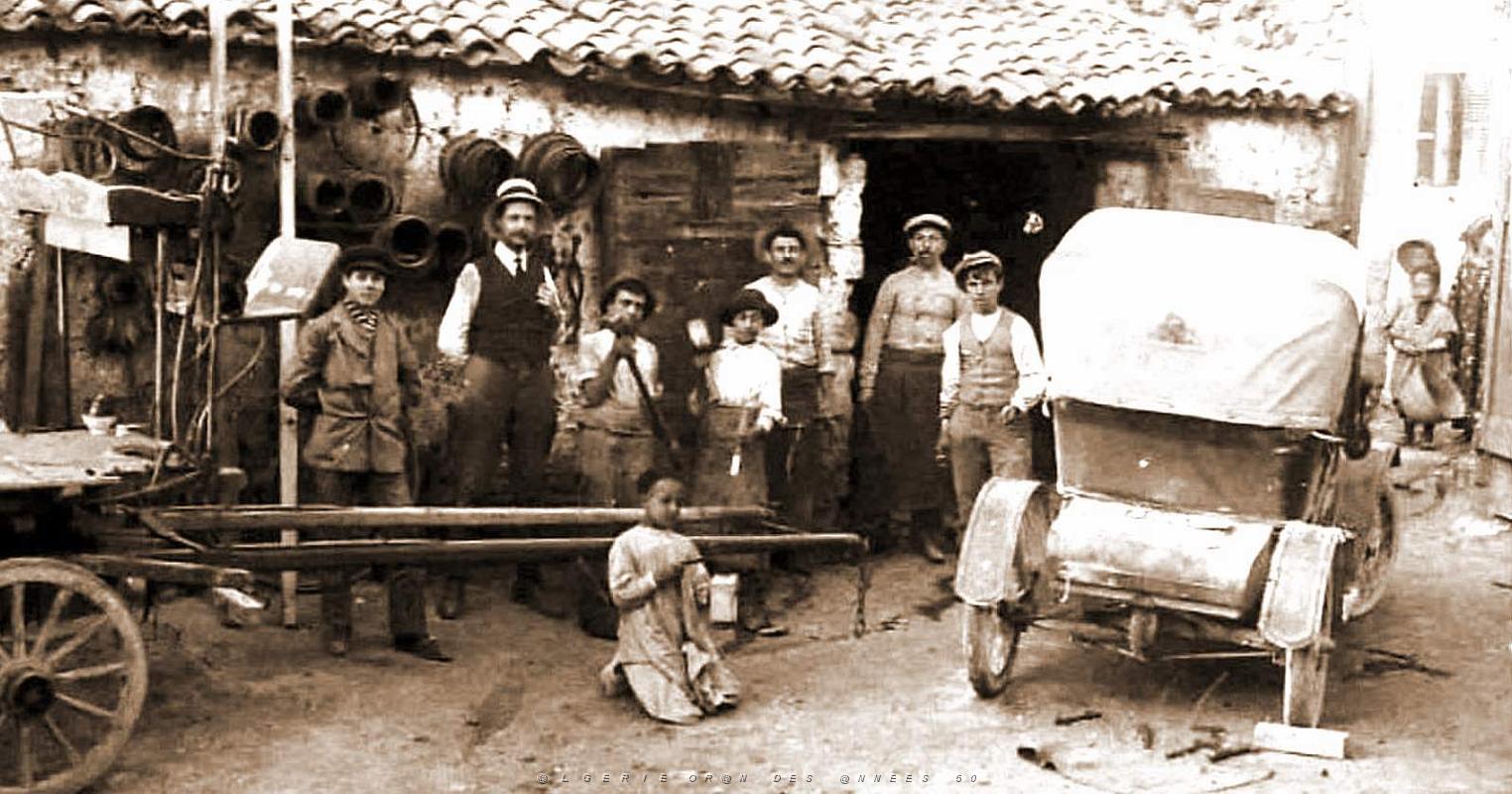 1268- Alger - Atelier2 en 1914.jpg